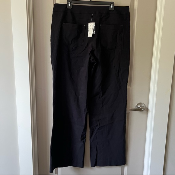 NWT Addition Elle perfect fit pull on black pants straight leg size 18 regular - Picture 5 of 12